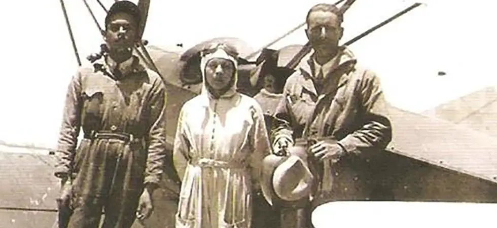 primera mujer sudamericana licencia de piloto aviación Hermelinda Urvina Mayorga Ecuador Ambato pionera mujeres en aviacion