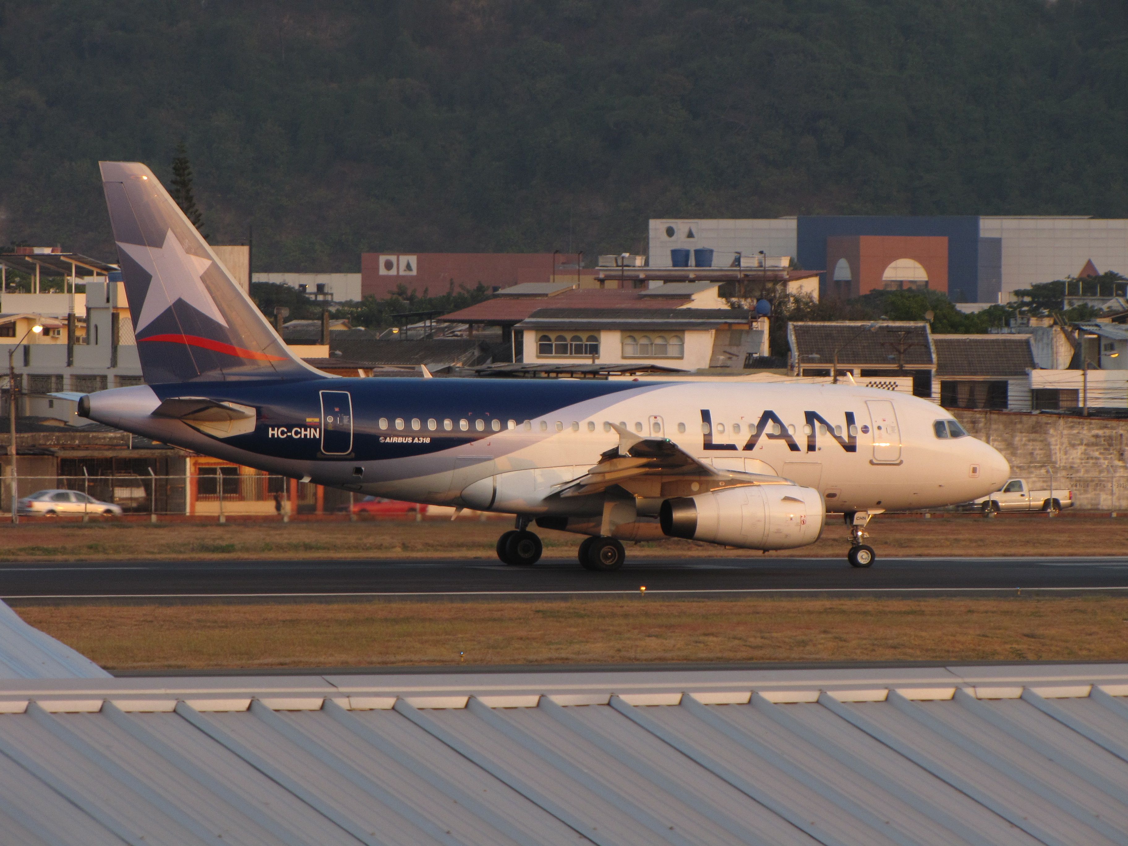 LATAM Airlines Ecuador Cumple 15 Años » Blog NLARENAS.COM