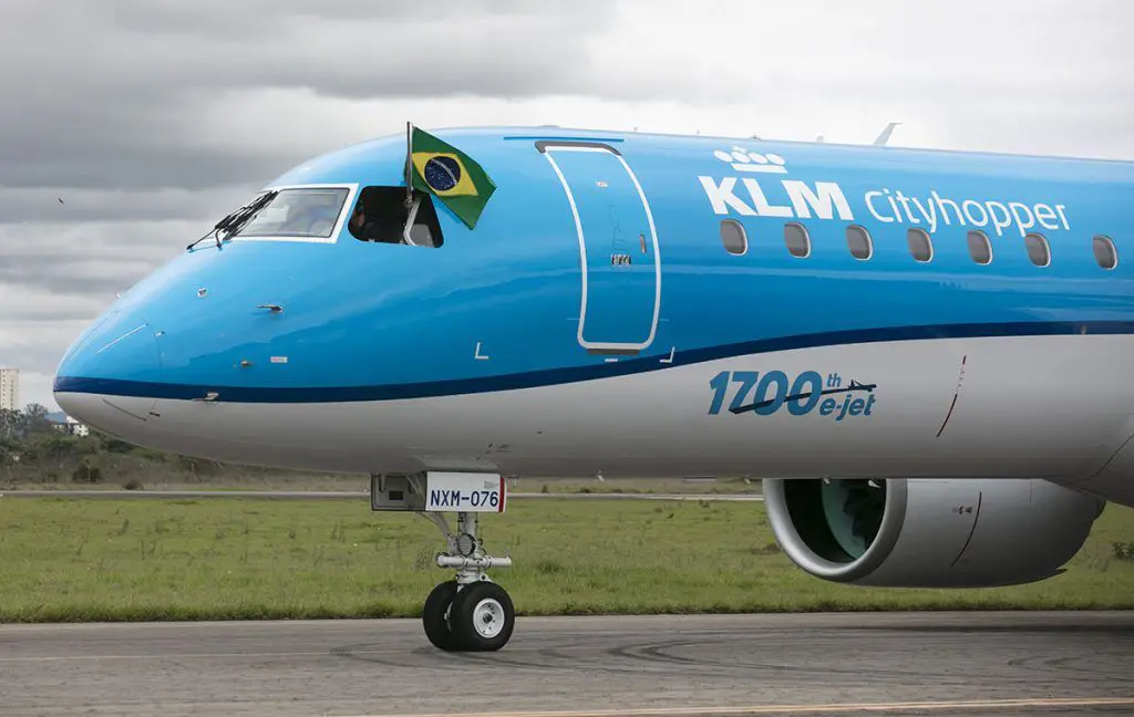 Embraer Entrega El E Jet Nicol S Larenas